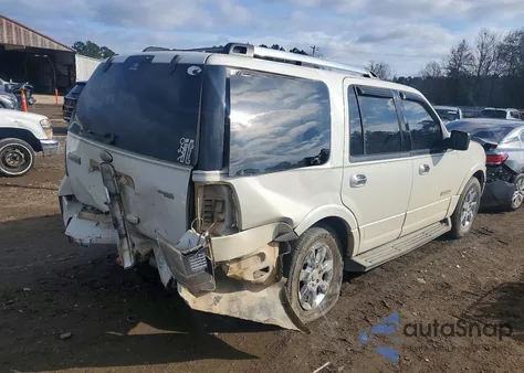 2008 Ford Expedition Xlt z USA, uszkodzony, nr VIN 1FMFU155X8LA40732